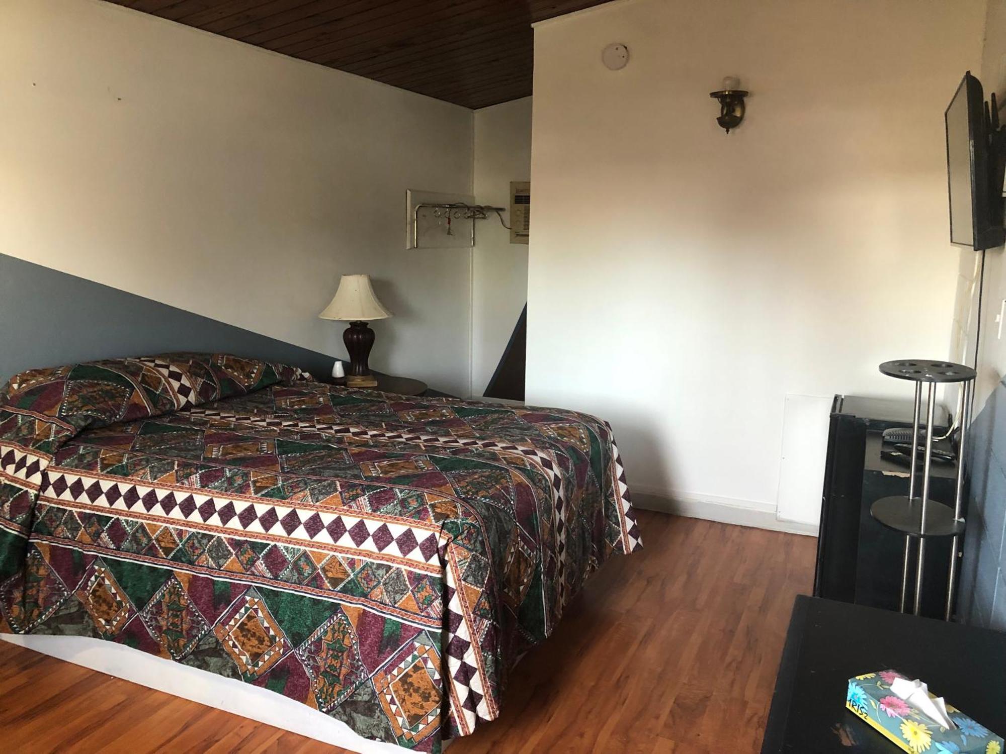 Superlodge Lloydminster Ngoại thất bức ảnh