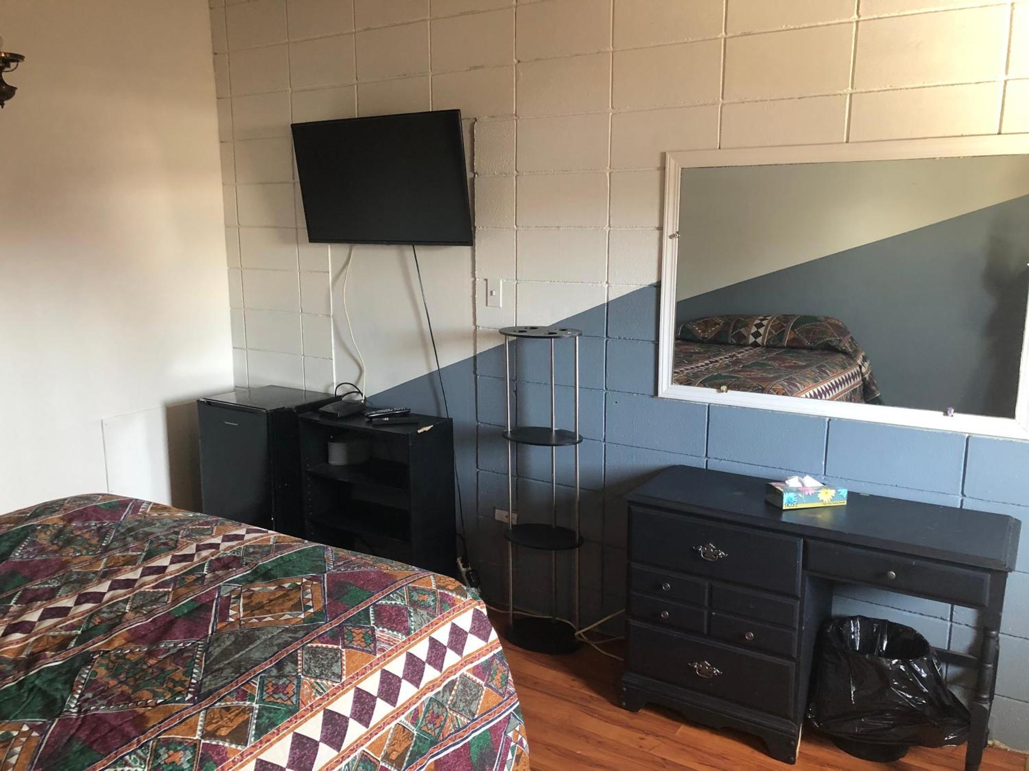 Superlodge Lloydminster Ngoại thất bức ảnh